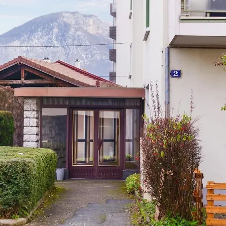 2br W Balcony And Splendid View On The Mountains In - Welkeys * Annecy